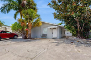 Pineapple House
